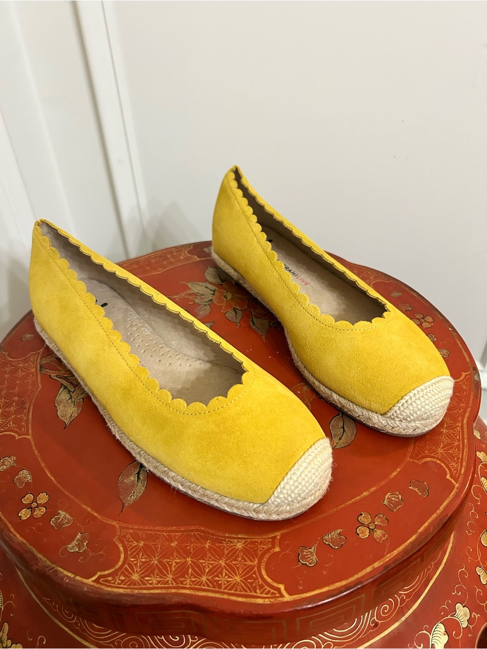 Isaac Mizrahi Yellow Suede Scalloped Espadrille Flats